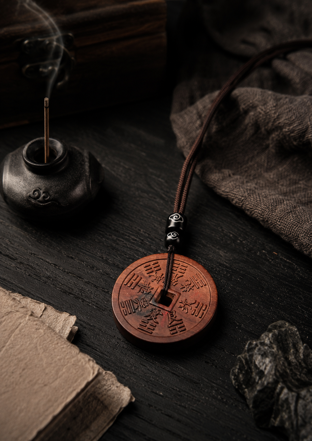 Shangui Pattern Charm Coin in Thunderstruck Wood