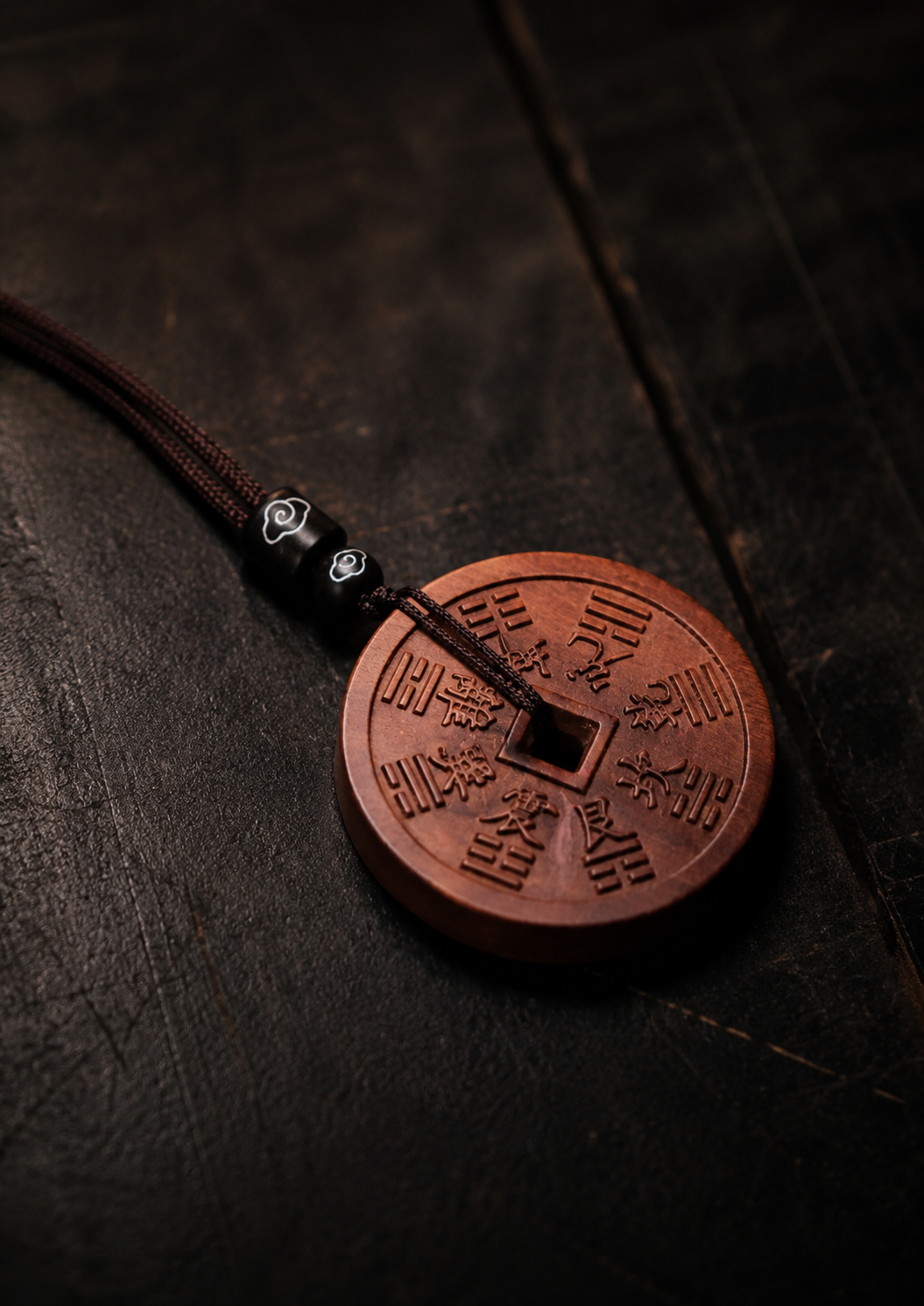 Shangui Pattern Charm Coin in Thunderstruck Wood